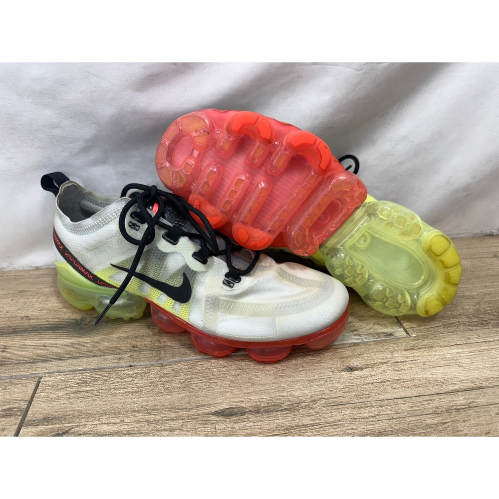 Nike Air VaporMax 2019 Mens Running Shoes White Black Crimson AR6631-007 Size 8 - Picture 5 of 10
